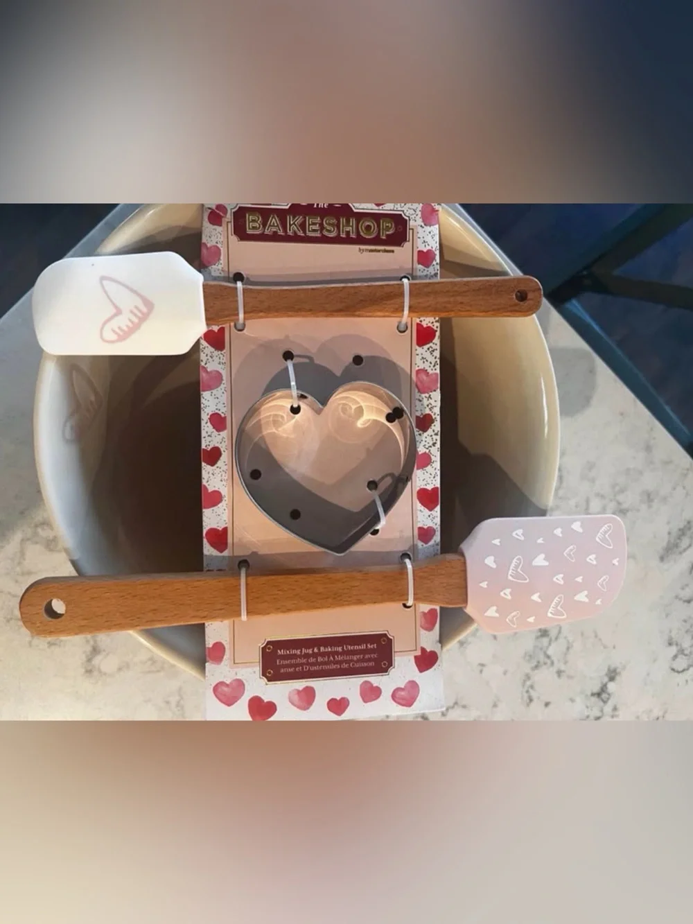 Heart-Accent Ceramic Mixing Bowl Set with Wooden-Handled Spatulas - Pink